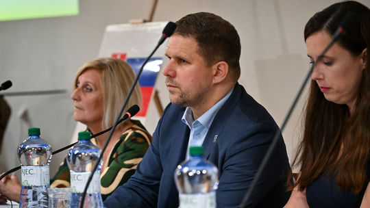 Na snímke starosta mestskej časti Bratislava -...