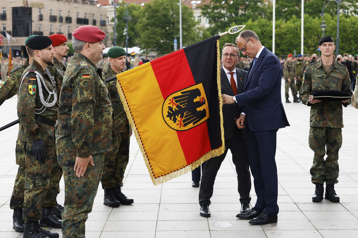 Nemecký kancelár Friedrich Merz a minister...