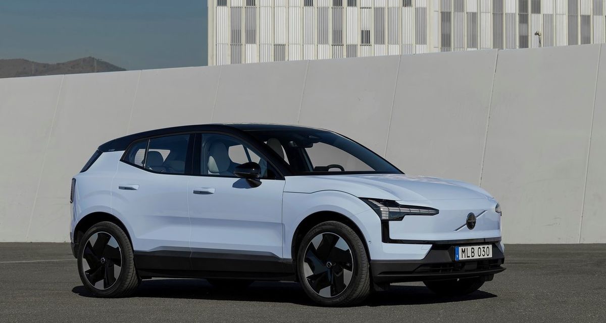 Prémiový elektromobil Volvo EX30 ponúka...