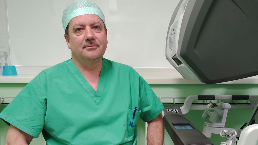 Urológ Jozef Babeľa má za sebou, v rámci...