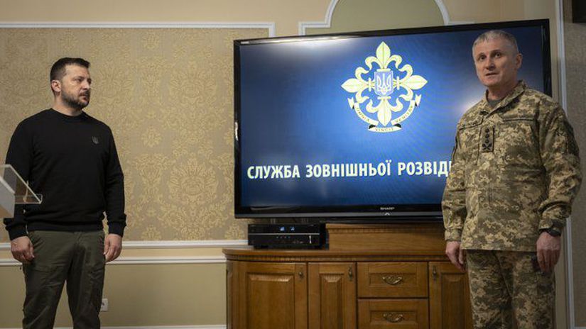 Ukrajinský prezident Volodymyr Zelenskyj a šéf...