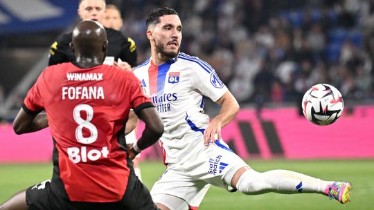 Našli nástupcu de Bruyneho. Manchester City rokuje s mladým supertalentom z Lyonu