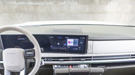 Hyundai Santa Fe PHEV - test 2025