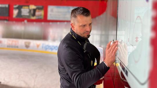 Hokejový škandál v susednom Česku. Čas na ľade závisel od toho, či matka vyhovela "návrhom" trénera. Klub reagoval