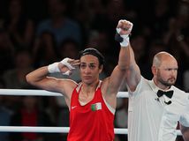 Má semenníky. Je to on, vyhlásila trénerka...