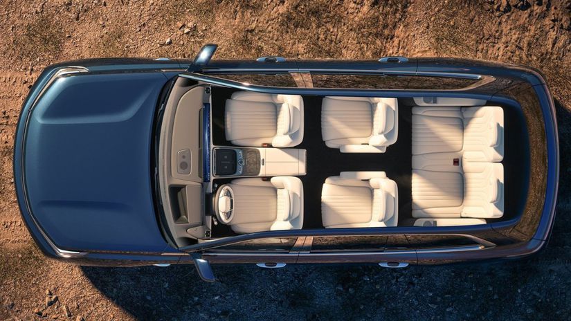 Toto je zatiaľ jediný pohľad do kabíny. Zdá sa,...