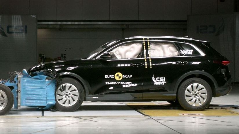 Audi Q5, čo je stredne veľké SUV, dokonca so...