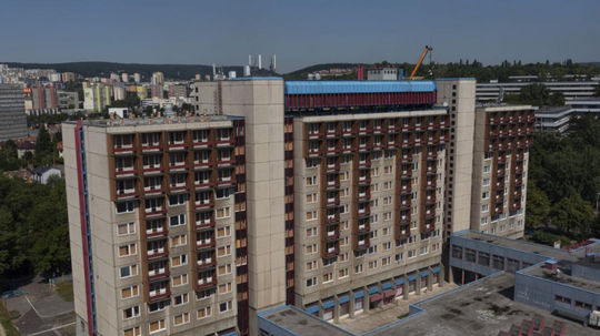 Univerzita Komenského podala trestné oznámenie pre zneužívanie kamerového systému na internátoch