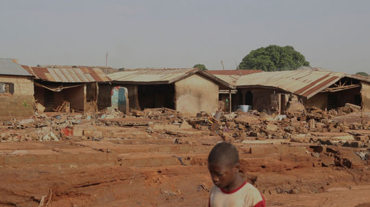 Počet nezvestných detí unesených z katolíckej školy v Nigérii stúpol na 300