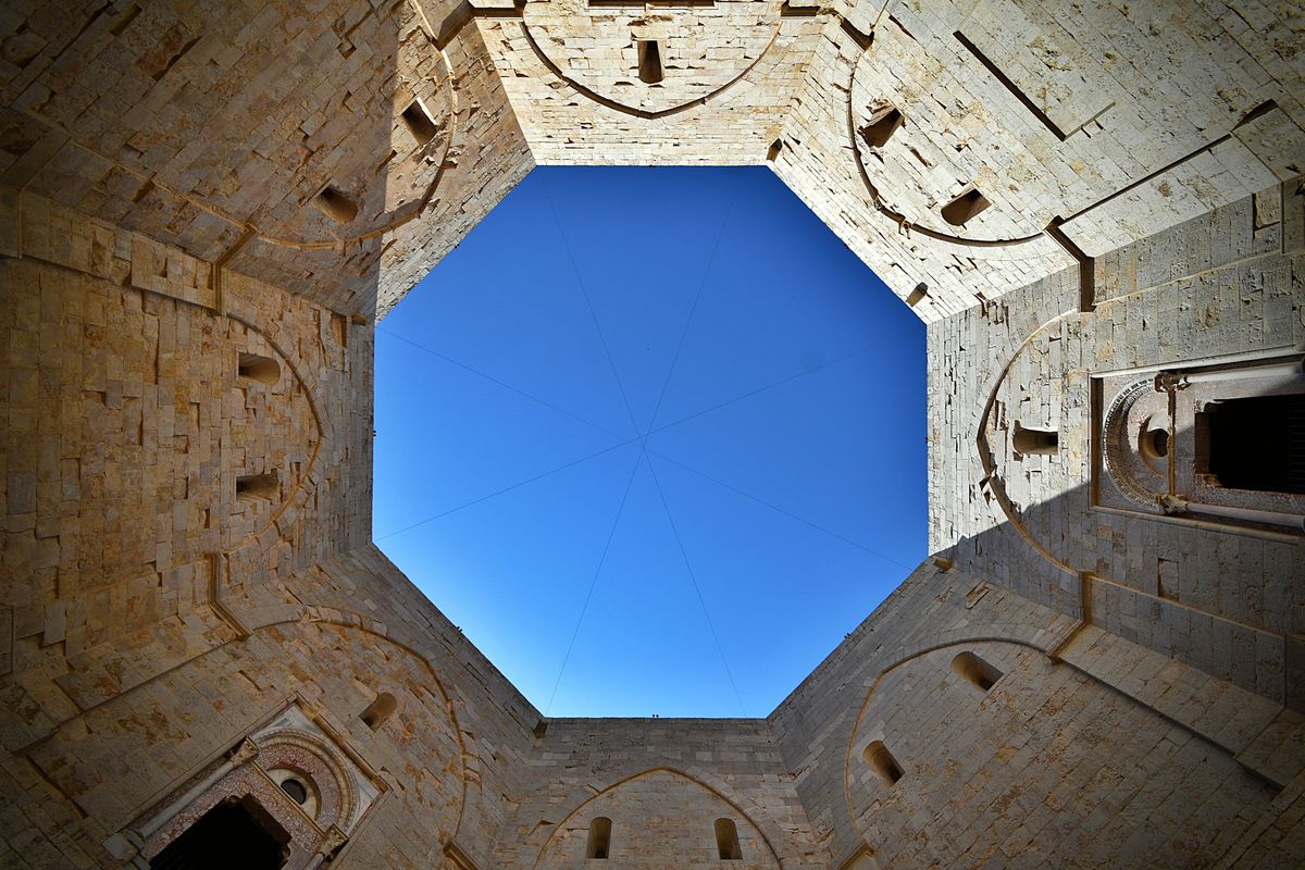 Castel del Monte.