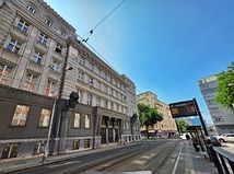 polícia, dva levy, špitálska,