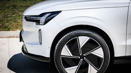 Volvo EX90 Performance - test 2025