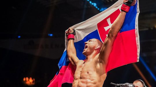 Tvrdé údery, krvavá bitka - za mňa najférovejšia vec na svete. Veľké peniaze v MMA? Klietka je lukratívna len pre vyvolených