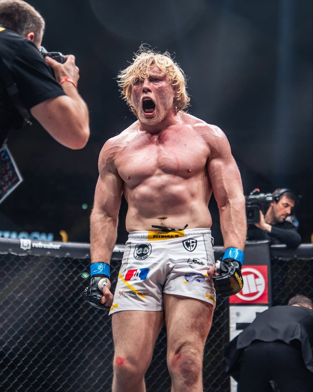 Nemecký MMA bojovník Frédéric Vosgröne.