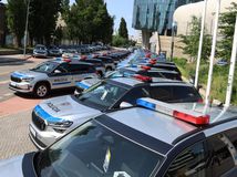 Nové policajné autá