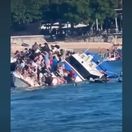 potápajúci sa čln, trajekt, Bali, Indonézia