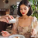 koláč, jedlo, reštaurácia, žena, jedenie, zákusok,