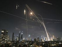 ONLINE: Irán spustil mohutný útok na Izrael, predchádzal mu ajatolláhov príhovor. Izrael udrel na 200 cieľov vrátane jadrových zariadení