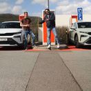 Škoda Elroq vs Enyak - test Motoring 2025
