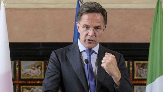 Sme ďalším cieľom Ruska, je čas konať, nalieha Rutte a hovorí o najväčšej hrozbe od čias starých rodičov