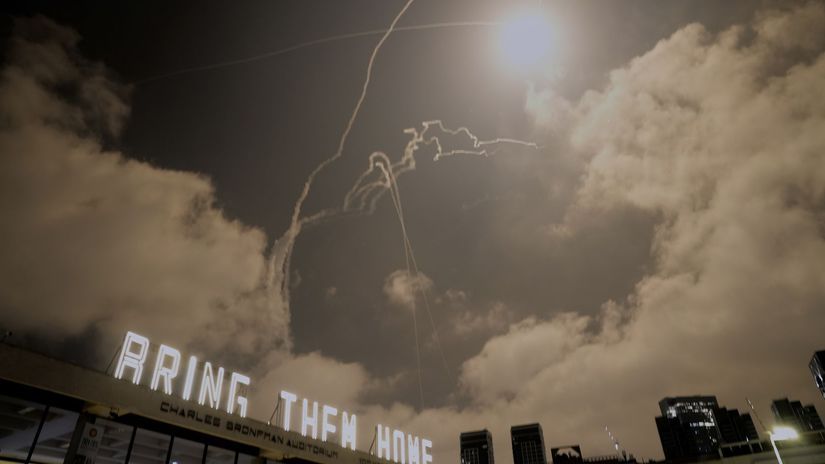 Raketa vypálená z Iránu zachytáva izraelská...