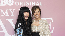 Cher (vľavo) a herečka Mariska Hargitay