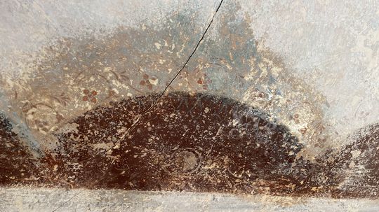 Nález výzdoby Emmerovej vily v Trnave. Odkrytá...