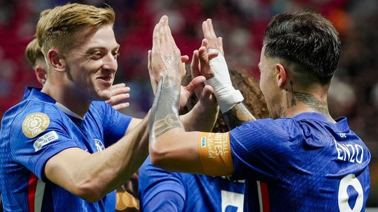 Chelsea na MS klubov splnila úlohu favorita, v súboji Benficy proti Boce  Juniors padlo takmer toľko červených kariet ako gólov