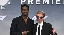 Herec Damson Idris (vľavo) a producent Jerry Bruckheimer.