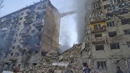 Ukrajina, Rusko, dronový a raketový útok, vojna, Kyjev, zničené budovy, bombardovanie