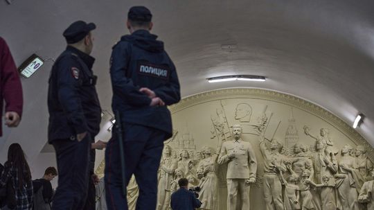 Diplomatku EÚ zbili v Rusku, potom ju vyhostili z krajiny. Útok potvrdila eurokomisia