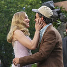 Scarlett Johansson a herec Jonathan Bailey