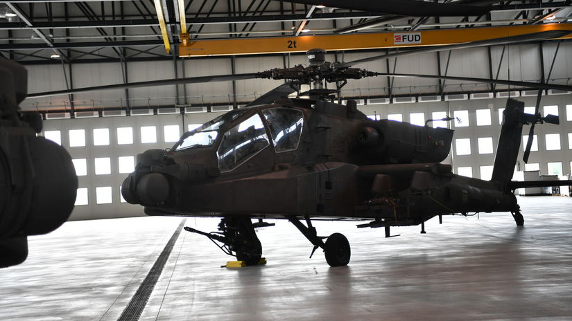 Vrtuľník Apache AH-64D