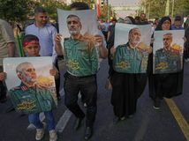 ONLINE: Irán podľa Tel Avivu používa aj kazetovú muníciu. Izraelská armáda má nový cieľ: ajatolláha Chameneího