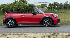 MINI JCW Convertible (2025)