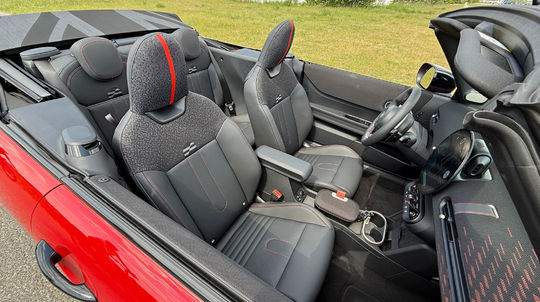 MINI JCW Convertible (2025)