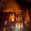 Odesa, zhorená bytovka, bombardovanie, vojna na Ukrajine