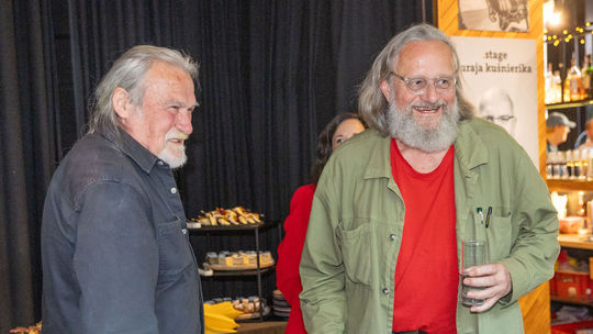 Knihe Tomáša Berku Backstage pridal výtvarnú...