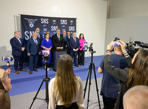 SR SNS Danko snem NATO výdavky neutralita TK NRX