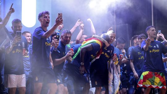 Silný príbeh. Oviedo sa na výročie smrti Petra Dubovského vracia medzi elitu, Slovákov posledný klub spasila bývalá hviezda Arsenalu