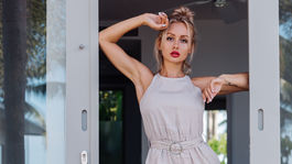 Overal so širokými nohavicami