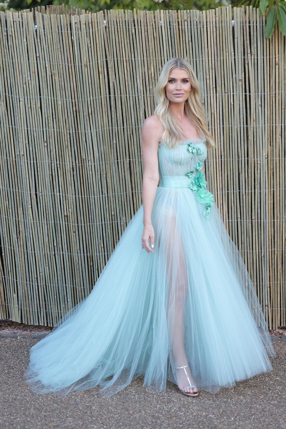 Lady Kitty Spencer stavila na princeznovský...