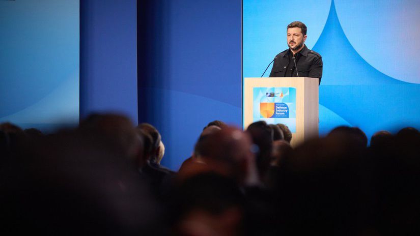 Ukrajinský prezident Volodymyr Zelenskyj počas...