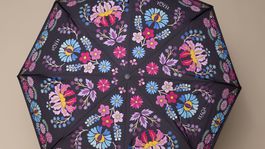 Dáždnik Timrava z dielne Petry Toth.