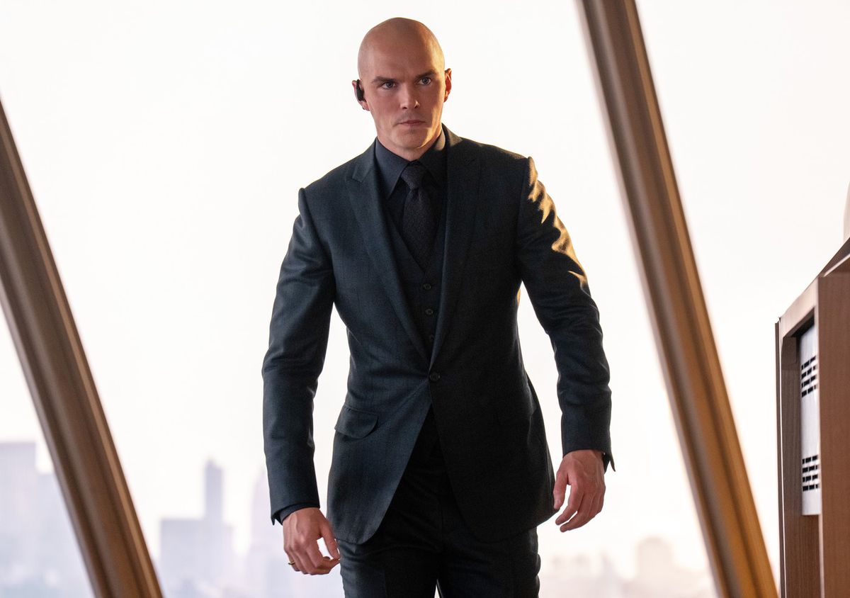 Herec Nicholas Hoult ako Lex Luthor na zábere z...