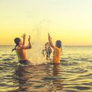 jazero, leto, deti, kúpanie, voda, more, dovolenka, cestovanie