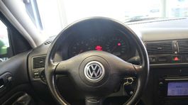 VW Golf IV 2,3 V5 - 1998