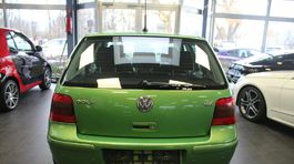 VW Golf IV 2,3 V5 - 1998