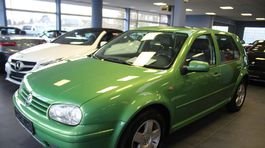 VW Golf IV 2,3 V5 - 1998
