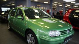 VW Golf IV 2,3 V5 - 1998